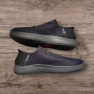 Skechers Women's Slip-Ins Summits - Enslee Slip Resistant Sneakers - 11 Wide